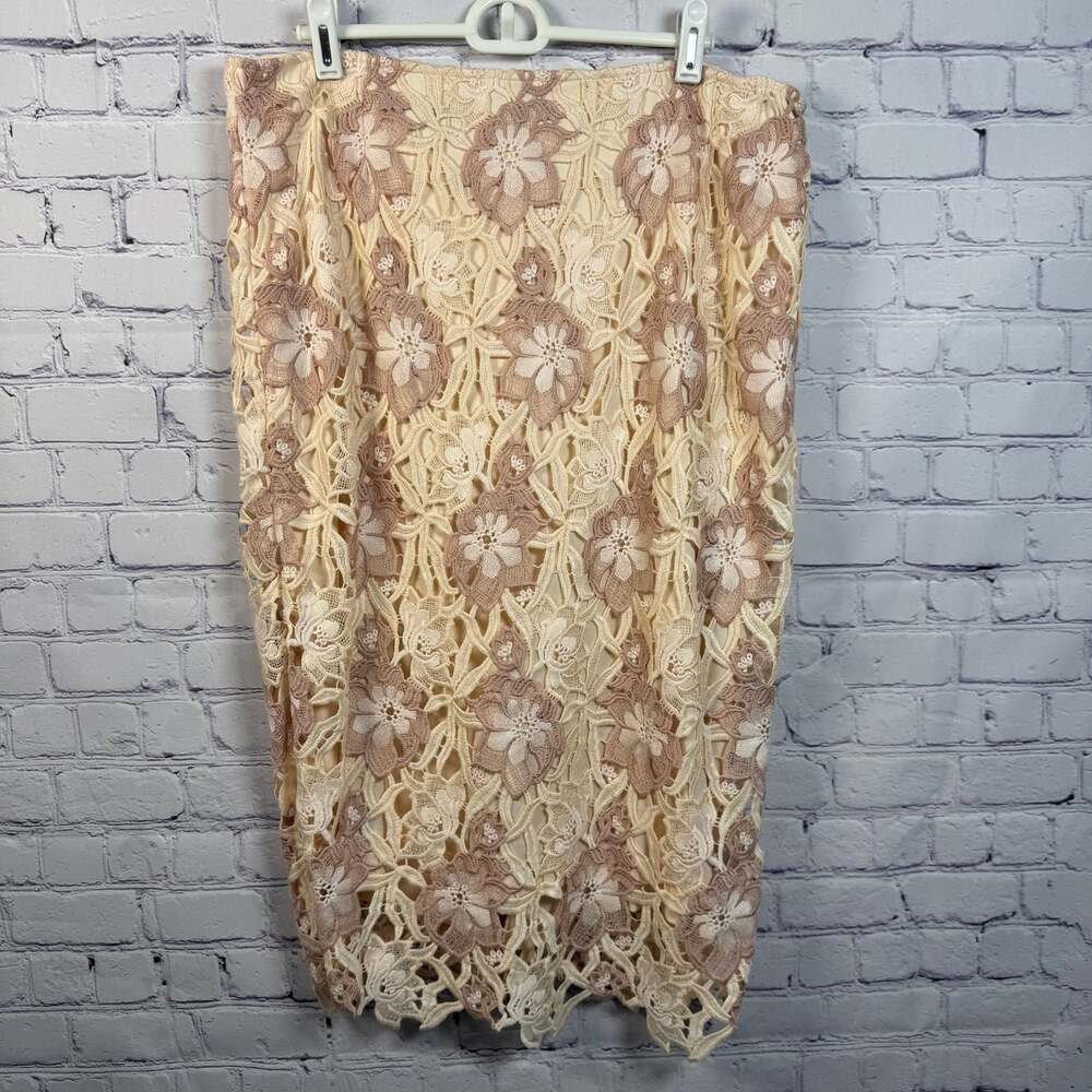 ANTONIO MELANI ivory and pink lace Skirt Size 14 - Picture 2 of 8